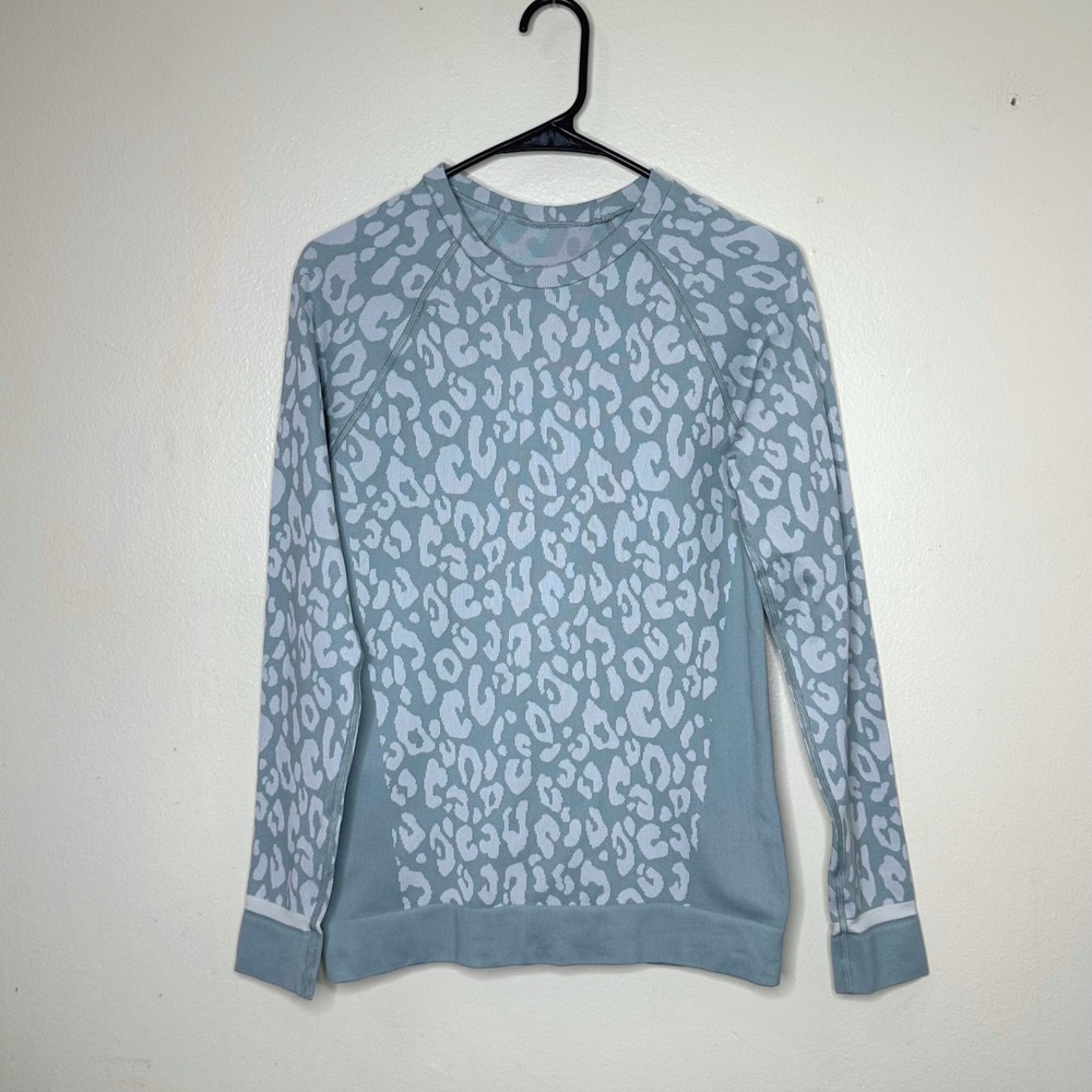 Sweaty Betty Long Sleeve Gray‎ Leopard Athletic Base Layer Top S/M